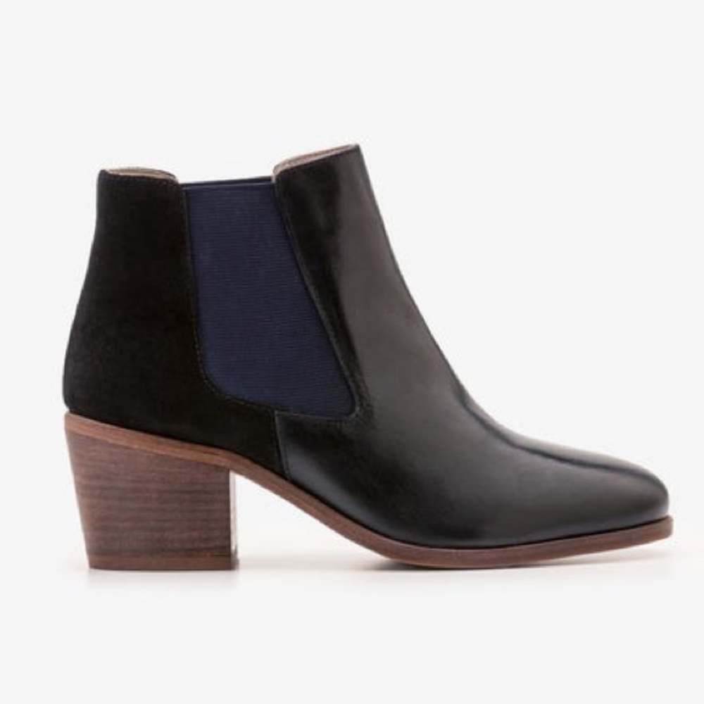 boden // clapton ankle boots in black